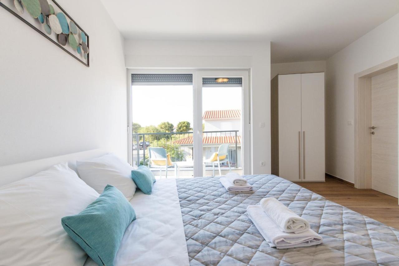 Modern 3-Bedroom Villa With A Private Pool プーラ エクステリア 写真